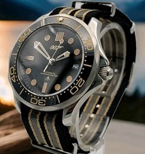Orologio james bond usato  Spedire a Italy