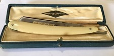 Coupe choux élégant d'occasion  Mauguio