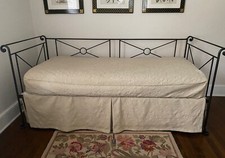 Heirloom english trundle for sale  Darien