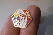 Pin broche badge d'occasion  Dompaire