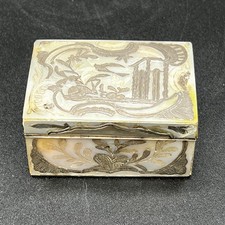 Petit coffret du 18ème en nacre à décor gravé monture argent massif vers 1760 comprar usado  Enviando para Brazil