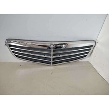 Mascherina calandra mercedes usato  Mineo
