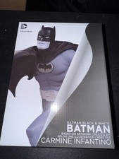 Estatueta DC Collectibles Batman preto e branco carmim Infantino, usado comprar usado Estatueta DC Collectibles Batman preto e branco carmim Infantino, usado comprar usado  Enviando para Brazil