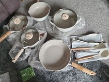 Carote peice saucepan for sale  HOLSWORTHY