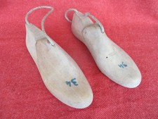 Paire embauchoirs bois d'occasion  Alès