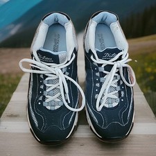 Usado, Tênis esportivo Skechers feminino tamanho 8 D'Lites salva-vidas 11860 azul marinho comprar usado  Enviando para Brazil
