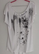 Shirt blanc imprimé d'occasion  Lattes