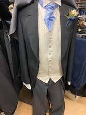 Men morning suit for sale  WOLVERHAMPTON