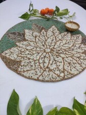 Corredor de mesa redondo com miçangas feito à mão – Placemat branco design floral de Natal comprar usado  Enviando para Brazil
