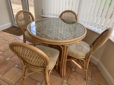 Vintage round table for sale  ST. ALBANS