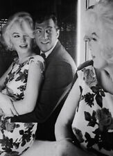 Marylin monroe posing for sale  USA