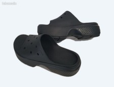 Crocs. iconic comfort. d'occasion  Cernay