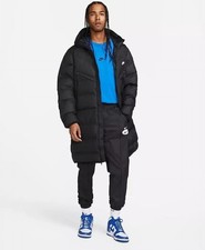 Nike parka black d'occasion  Expédié en Belgium