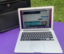 Apple macbook air for sale  HIGH WYCOMBE