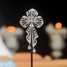 Broche floral dentelle d'occasion  Paris VI