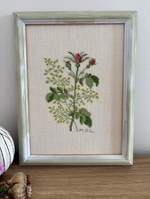 Stunning rosebud design for sale  BURY ST. EDMUNDS