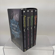 House of Night Paperback boxed set of 4 - ACCEPTABLE DUE TO YELLOWING OF PAGES comprar usado  Enviando para Brazil