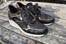 Turnschuhe gold 40 gebraucht kaufen  Grünhufe,-Lüdershagen