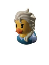 Disney Pixar Elsa Rubber Duckie 2024 Duckalooz Collection 3" Duck Frozen Jeep segunda mano  Embacar hacia Mexico