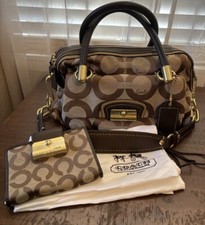 Authentic coach set for sale  Lebanon