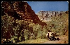 Cartão postal uma cena de Utah Canyon com carroça coberta comprar usado  Enviando para Brazil