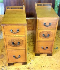 Good pair oak for sale  MOLD