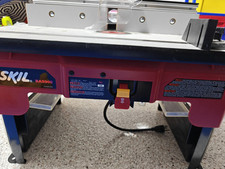 Skil router table for sale  Tampa