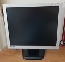 Monitor pollici schermo usato  Somma Vesuviana