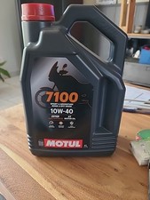 Motul 7100 10w40 d'occasion  Niort