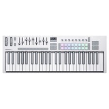 Novation launchkey mk4 for sale  Ronkonkoma