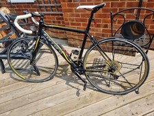 carrera zelos mens road bike for sale  READING