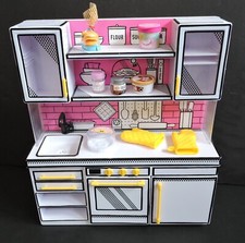 MGA'S Miniverse Make It Mini cozinha rosa com forno de luz UV e acessórios. Ótimo! comprar usado  Enviando para Brazil