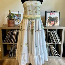 Vestido bordado feito à mão Daisy Mae comprar usado  Enviando para Brazil