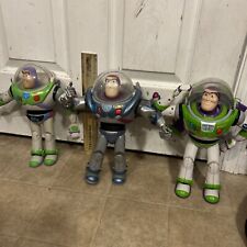 "Figuras de acción Toy Story Buzz Lightyear Signature Collection 12"" Disney X3 Buzz" segunda mano  Embacar hacia Argentina