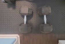 Barely used 75lb for sale  Bakersfield