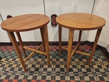 Mesas laterais de café dinamarquesas dos anos 60 x2 teca redonda dobrável suporte para plantas Poul Hundvad comprar usado  Enviando para Brazil