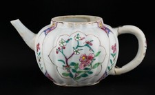 Chinese porcelain teapot for sale  LEATHERHEAD