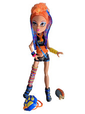 Usado, Boneca Monster High 1ª Geração 2012 Signature Howleen Wolf + Mochila e 'Almofada' para Animais de Estimação comprar usado  Enviando para Brazil