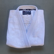 Jaqueta Kimono Fuji Judô Gi Branca Tamanho 3.5 Tecido Duplo -Somente Top- Grappling comprar usado Jaqueta Kimono Fuji Judô Gi Branca Tamanho 3.5 Tecido Duplo -Somente Top- Grappling comprar usado  Enviando para Brazil