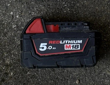 Batterie milwaukee m18 d'occasion  Noisy-le-Sec
