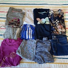 Lot girl clothing for sale  Mechanicville