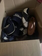 Caja llena de trajes de golf usados... zapatos y sombreros segunda mano  Embacar hacia Mexico