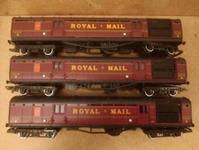 Hornby operating coaches for sale  SITTINGBOURNE