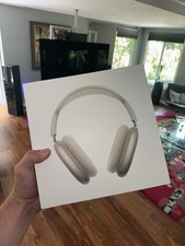Airpods max 2nd for sale  Naples