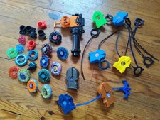 Lot toupies beyblade d'occasion  Clermont-l'Hérault