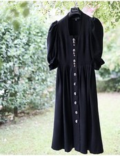 Abito stile tirolese usato Abito stile tirolese usato  Italia