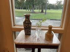 Lot unsigned vases for sale  Covington