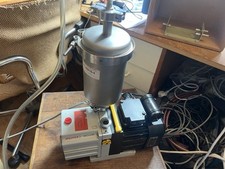 Pompe vide laboratoire d'occasion  Antony