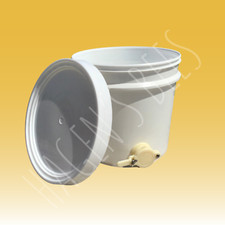 Plastic 15l white for sale  FAVERSHAM
