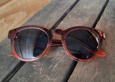 Sonnenbrille rot lila gebraucht kaufen  Lünen